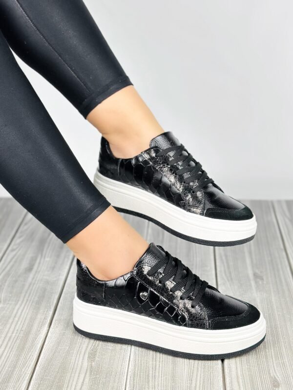 Tenis Aria Negro