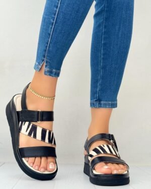 Canoa Isis Negro x Cebra