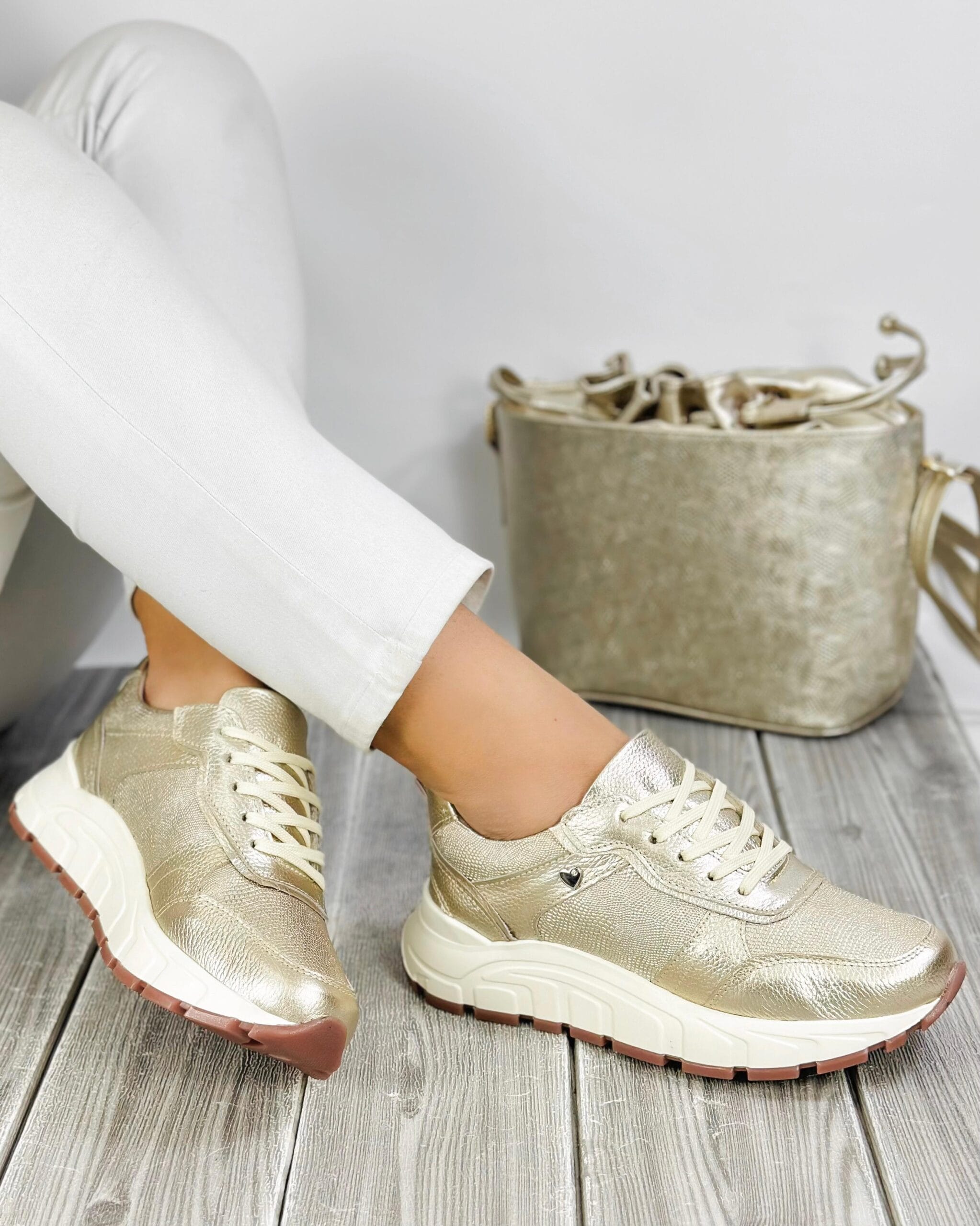 Tenis Sparkle Dorado