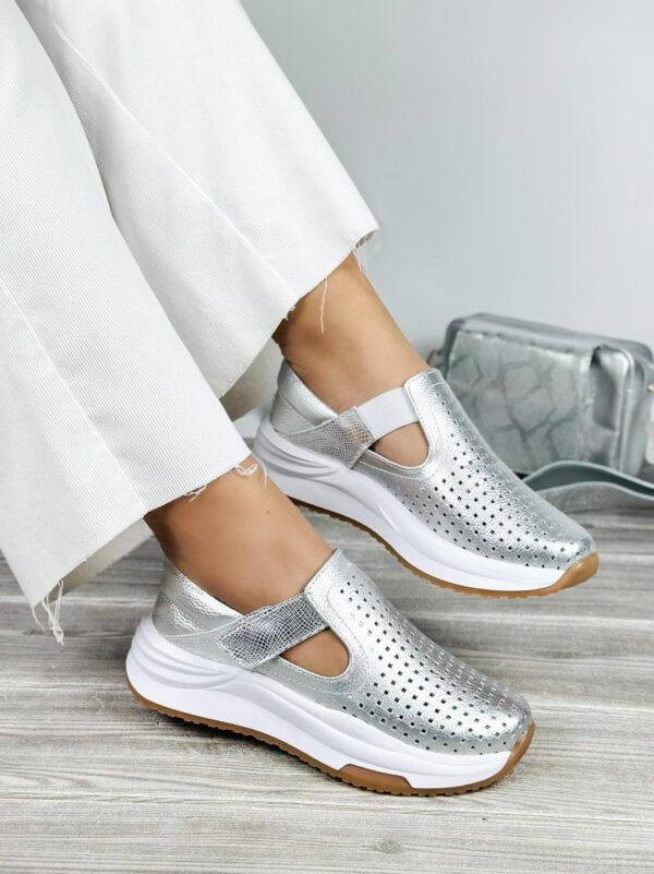 Tenis Nailea Plateado