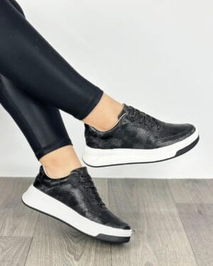 Tenis Iris Negro Velvet Badana