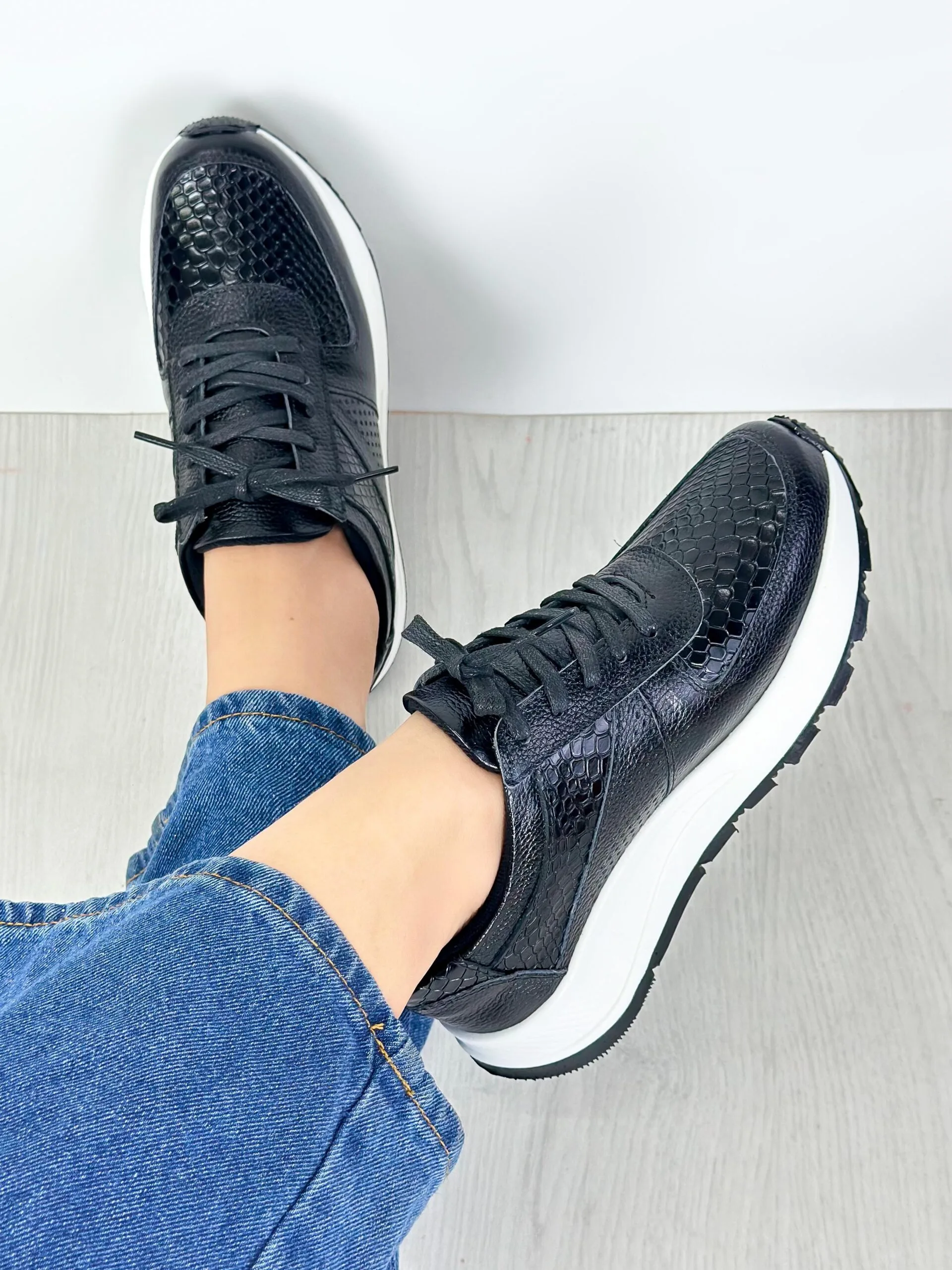 Tenis Crown Negro Gecco - Imagen 2