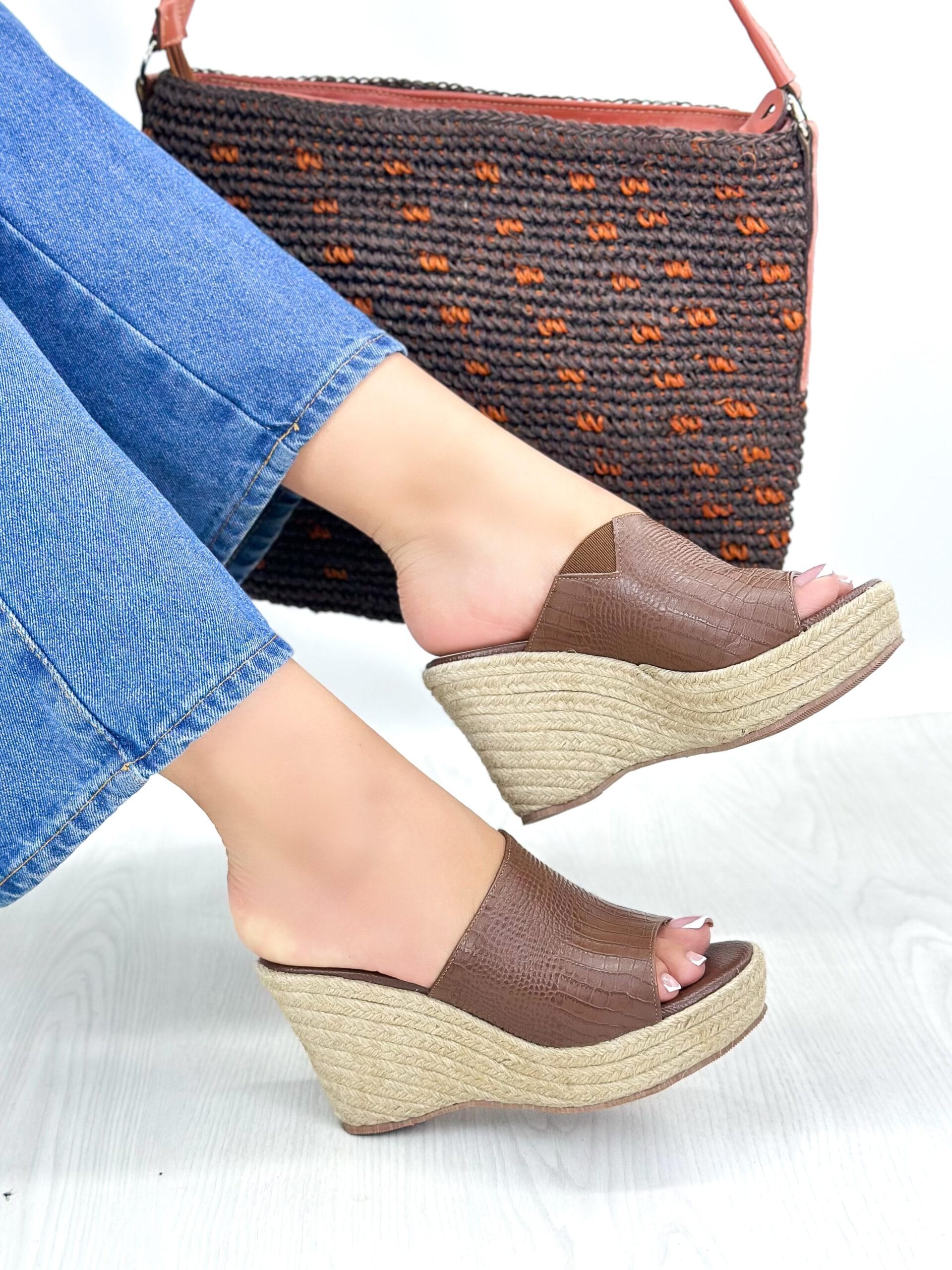 Plataforma Anna Chocolate - Imagen 2