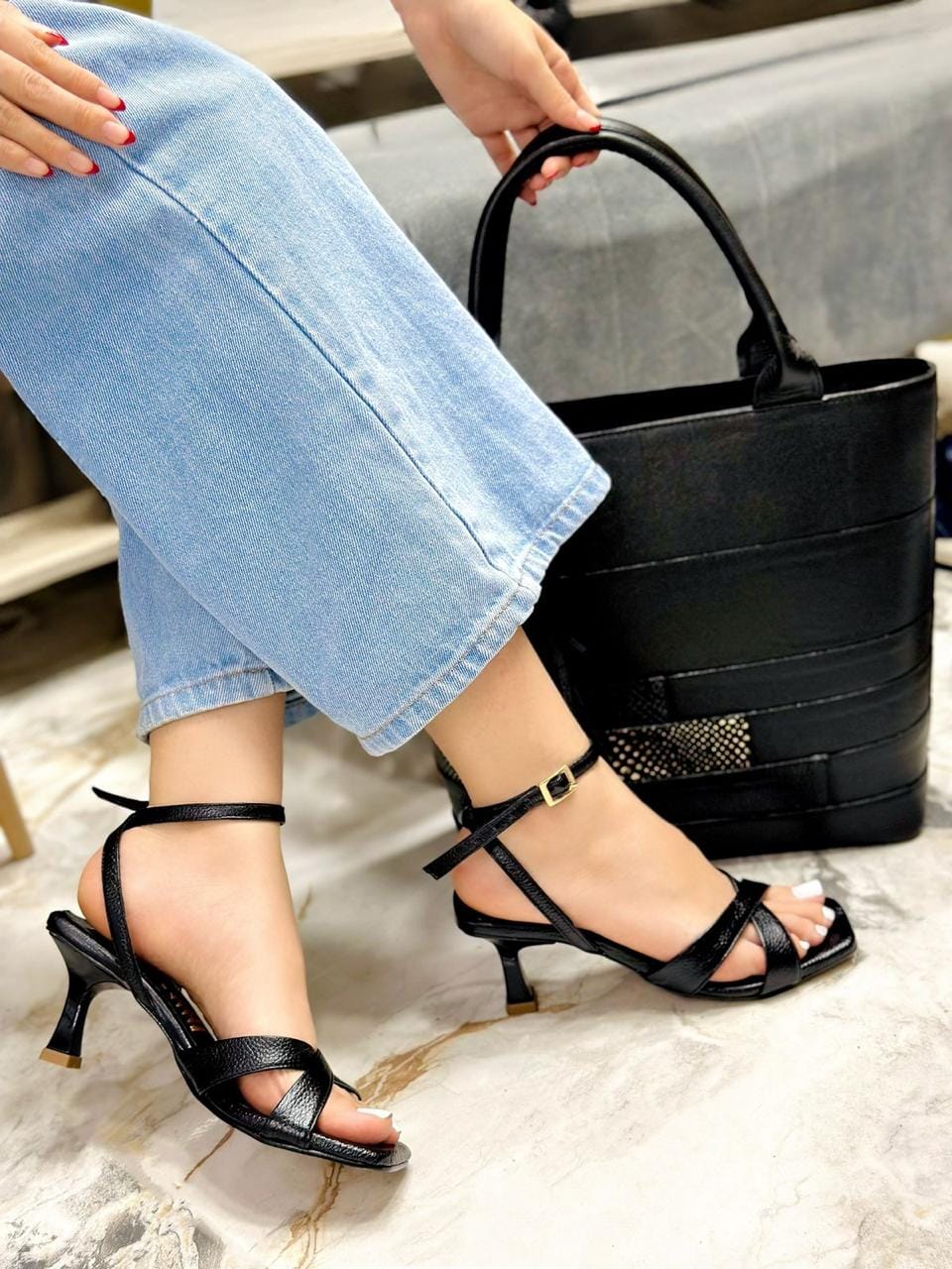 Tacón Ailith Negro - Imagen 2