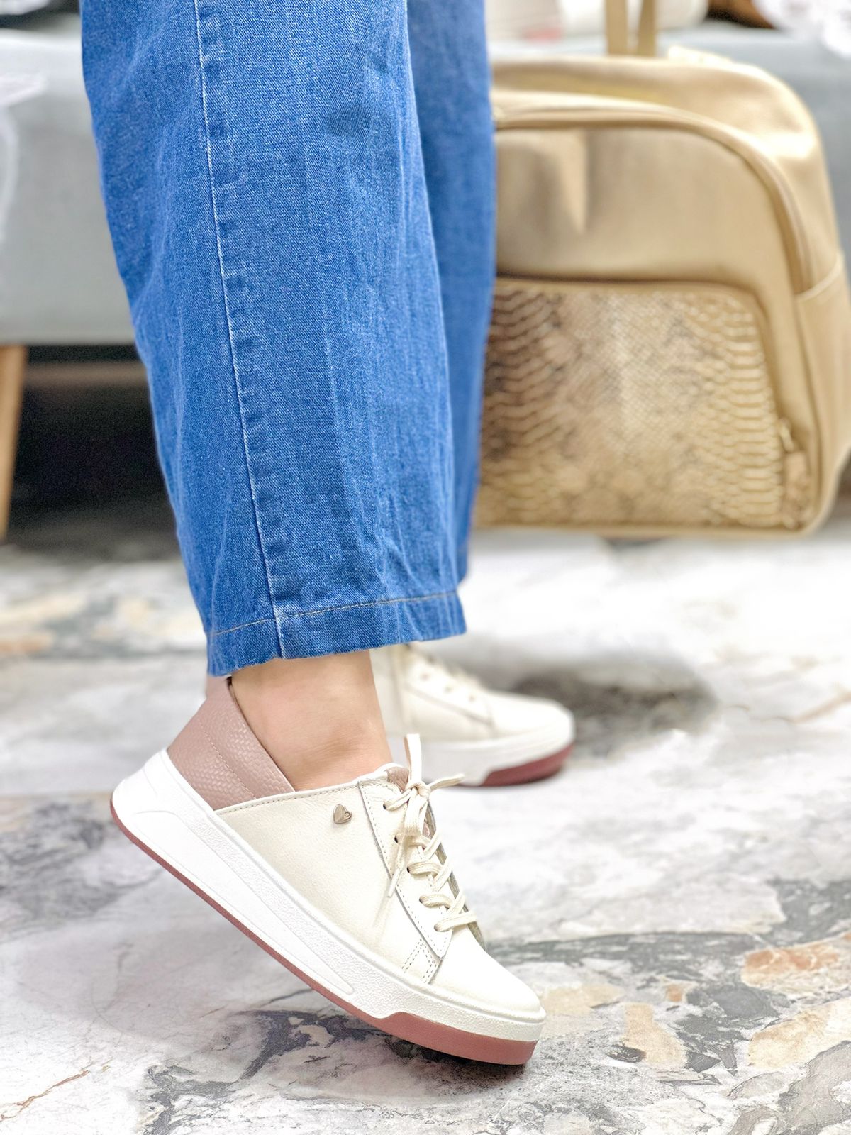 Tenis Avatar Talco Taupe - Imagen 2