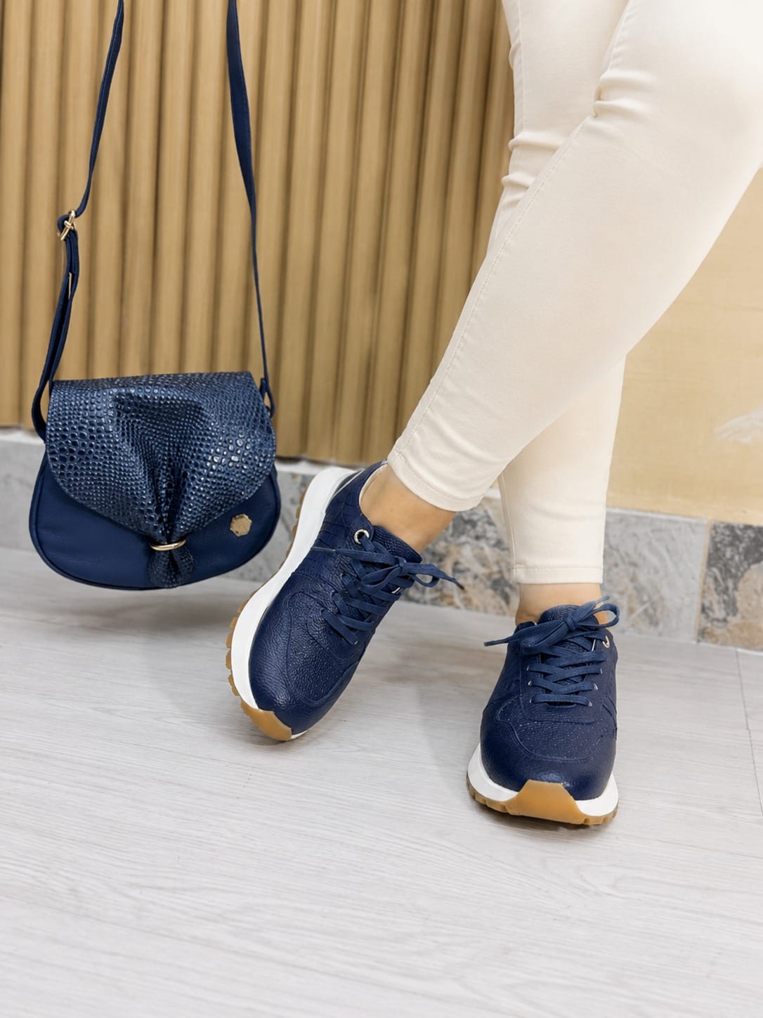Tenis Uma Azul - Imagen 2